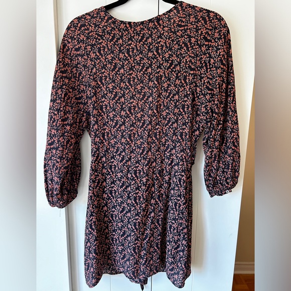 Free People Wrap Around Top NEVER WORN - Picture 5 of 6